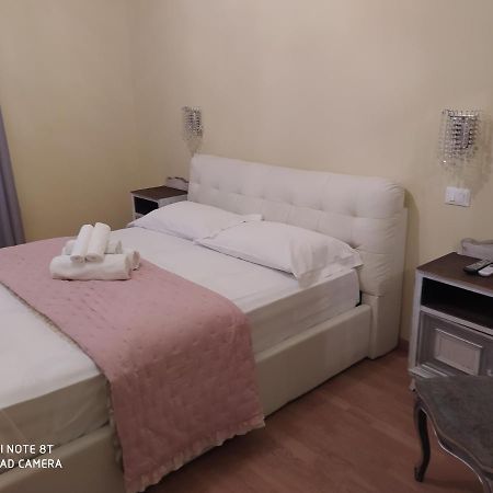 Angy'S Rooms San Remo Buitenkant foto